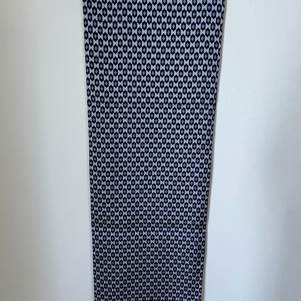 Scarf - Picture 4 of 7